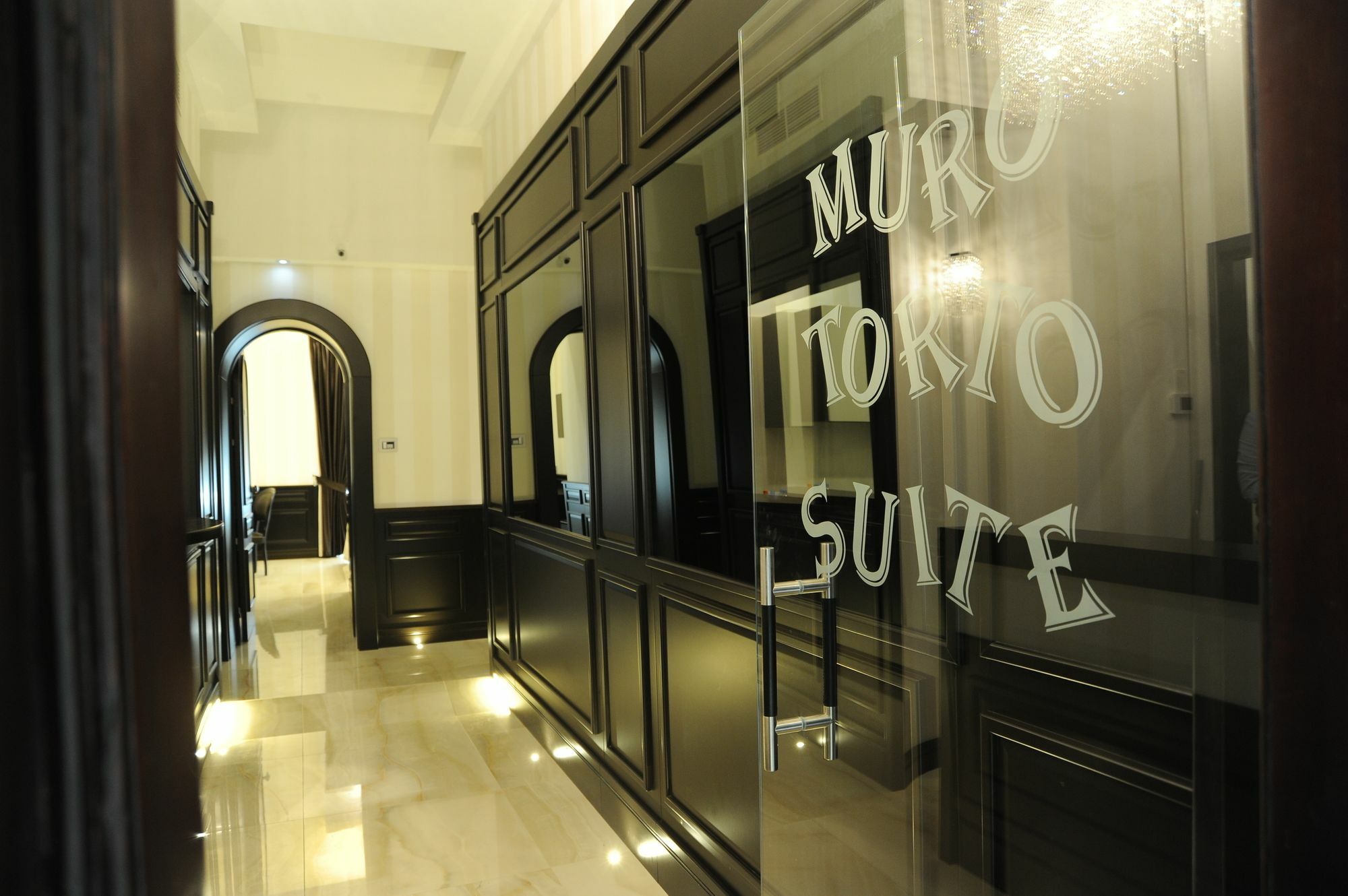 Muro Torto Suite - Struttura Sanificata Giornalmente Con Ozono E Prodotti Specifici Conformi Al Decalogo Del Ministero Salute - Personale Sottoposto A Test Sierologico Periodicamente Foggia Ngoại thất bức ảnh